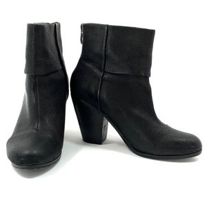 Vince Camuto Hadley Black Leather Ankle Boots Booties